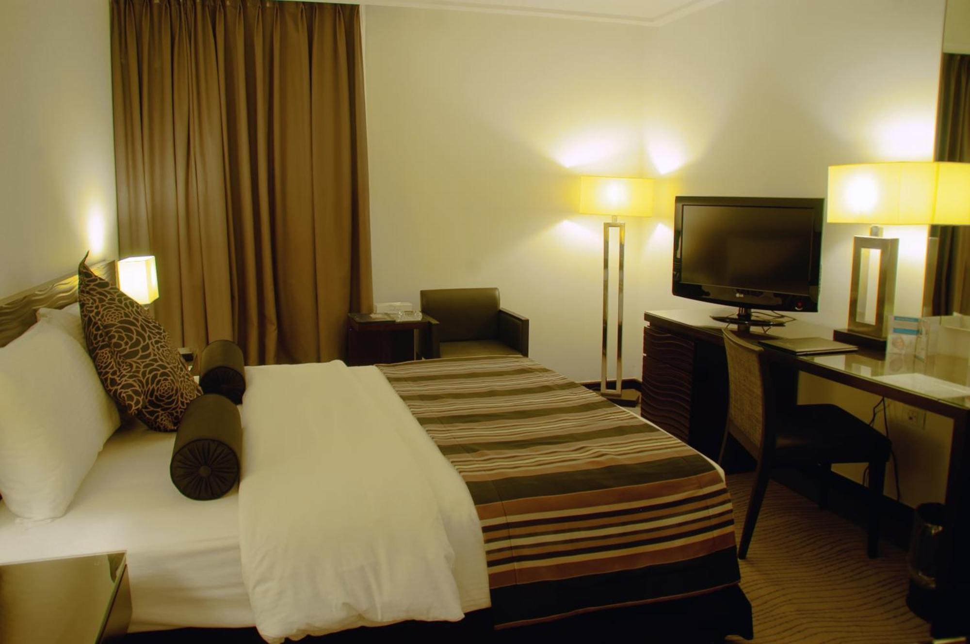 Amman Airport Hotel Al Qastal Ngoại thất bức ảnh