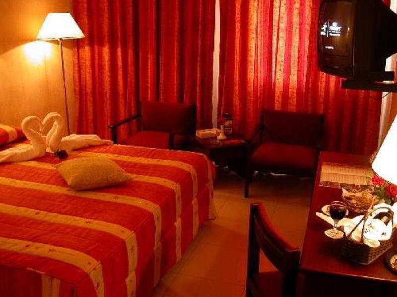 Amman Airport Hotel Al Qastal Phòng bức ảnh